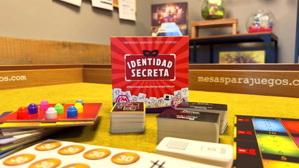 IDENTIDAD SECRETA MINI - Imagen 2
